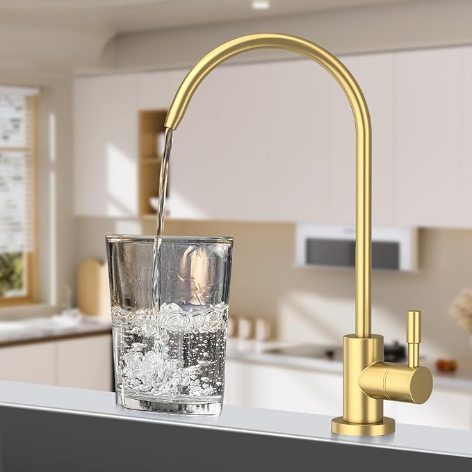 Kitchen Sink Faucet with Pull - Down Sprayer, 2 - Handle 3 - in - 1 Kitchen Sink Filter Faucet, Cold and Hot Mixer Drinking Water Faucet (Filter Faucet, Gold)