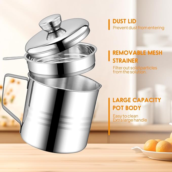 Chihee Grease Container Stainless Steel Bacon Grease Saver with Fine Mesh Strainer 1.2L / 40 fl oz Oil Container Grease Can with Dust-proof Lid Non-slip Tray for Kitchen Storing Frying Cooking Grease