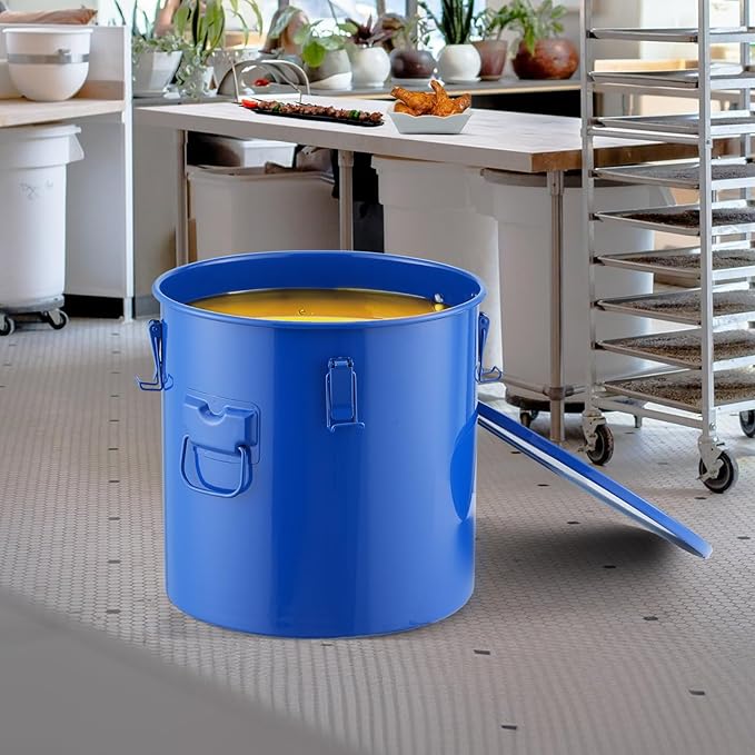 VEVOR Fryer Grease Bucket, 8 Gal Oil Disposal Caddy Carbon Steel Fryer Oil Bucket with Rust-Proof Coating, Oil Transport Container with Lid, Lock Clips, Filter Bag for Hot Cooking Oil Filtering