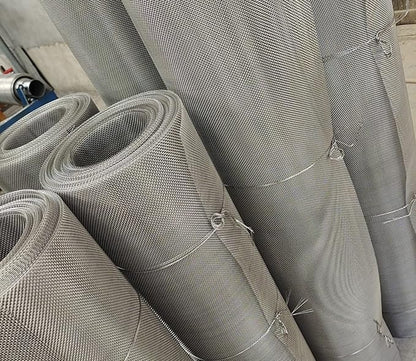 Stainless Steel Woven Wire Mesh Stainless Steel Wire Metal Mesh Sheets, 8 Mesh Steel Woven Mesh Rodent Proof Garden Insect Screen Heat-Resistant Metal Filter Screen Sheet
