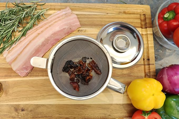 Bacon Grease Container with Strainer, Stainless Steel Oil Storage Can Container with Fine Mesh Strainer Fat Container Pot with Filter Screen, 1.25 QT / 5 Cups Grease Keeper Cooking Oil Keeper